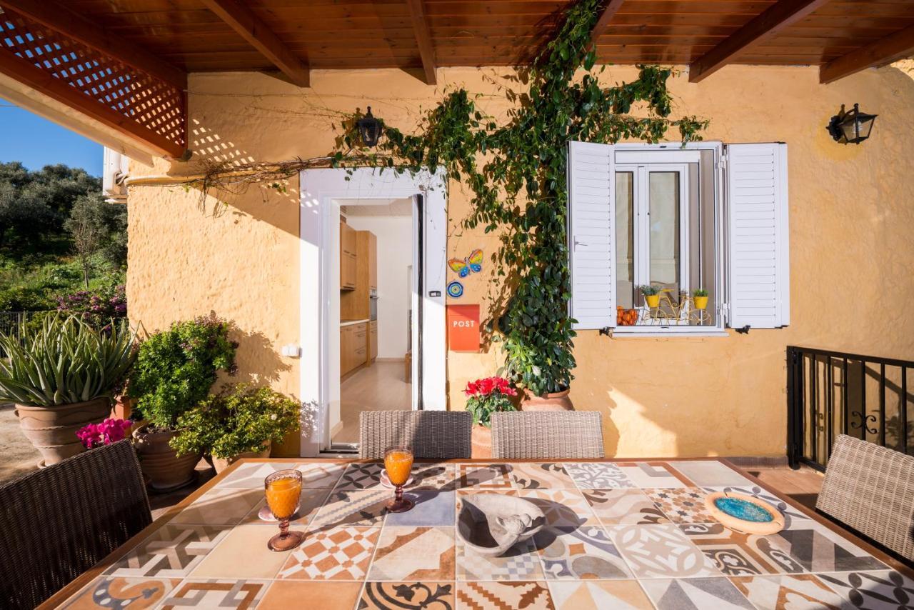 Appartamento Casa Arokaria Pendarianá Esterno foto